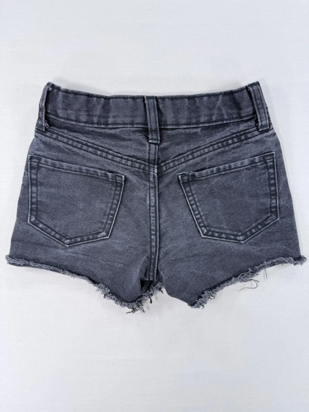 ✨ OLD NAVY Girls High-Rise Frayed Denim Shorty Shorts ✨
